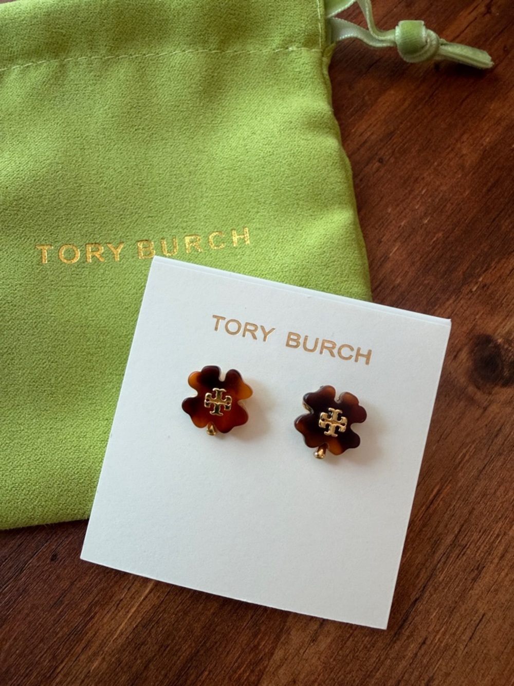 Tory Burch Tortoiseshell clover Logo Stud Earrings - Brown & Gold